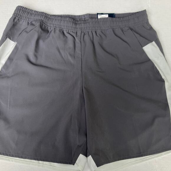 Tek Gear NWT mid rise ladies shorts M - Picture 1 of 6